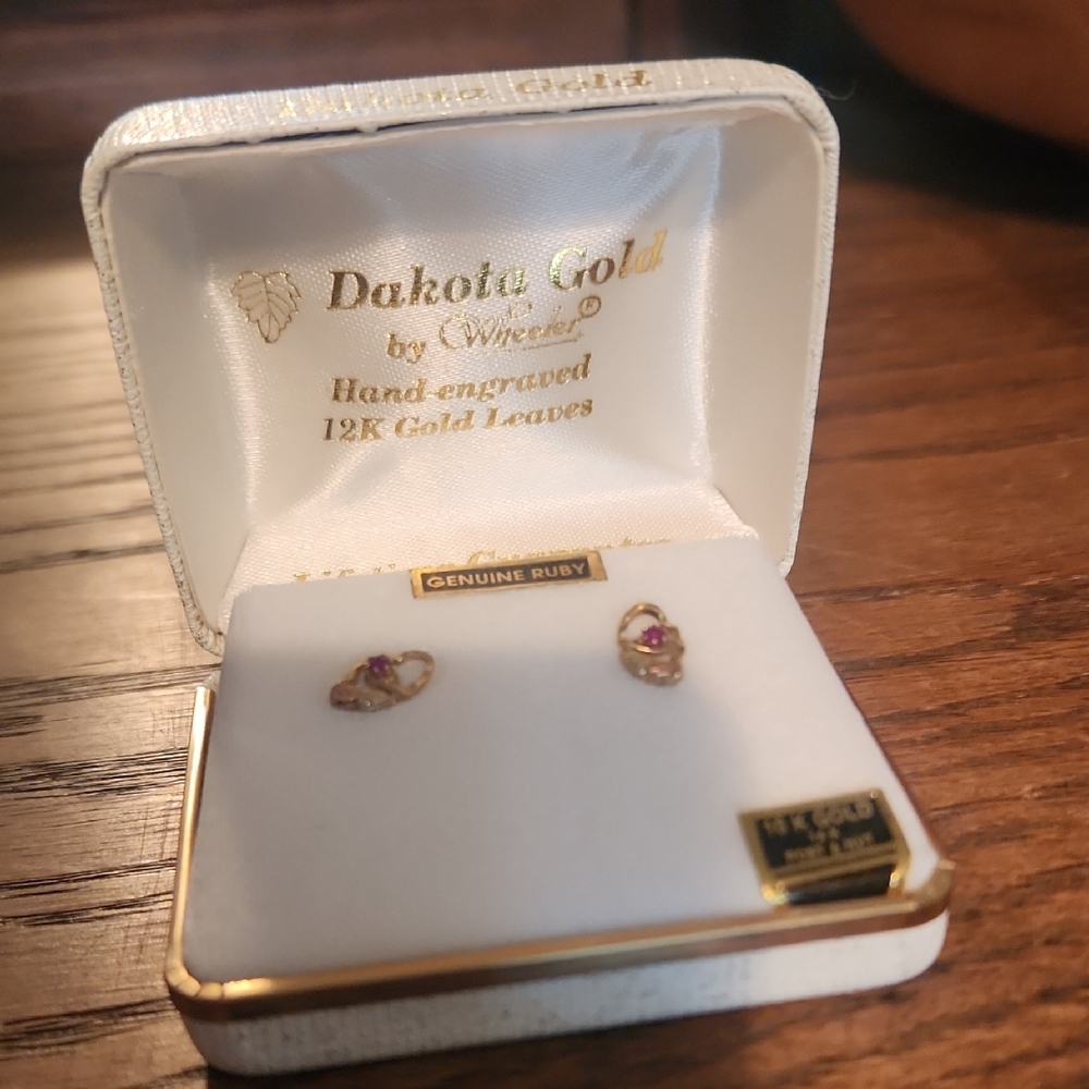 Genuine Ruby Heart Earrings in Gold - Picture 3 of 3